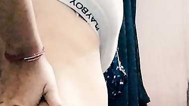 Gandi wali hindi audio Bhabhi ko maje deker choda