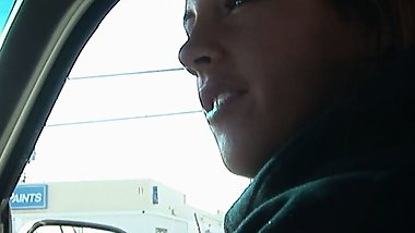 Sex Talk im auto endet in geilem Sex zuhause