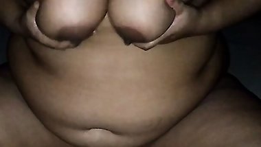 Garam Meera aunty big bobs