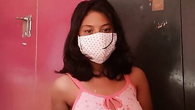 Indian girl tits massage by Herself