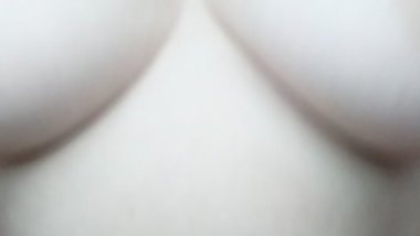 Playing with my boobs ! Big beautiful natural tits