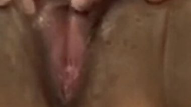 WildEnglishBBW rubbing fingering my fat hairy pink pussy multi orgasms