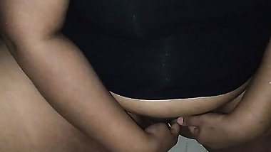 Neighbor sexy hot aunty masturbates