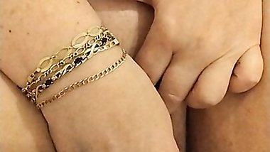 Lakazia Self play with fingers and dildo