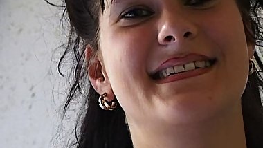 Sabi stellt ihr kleines foetzchen vor