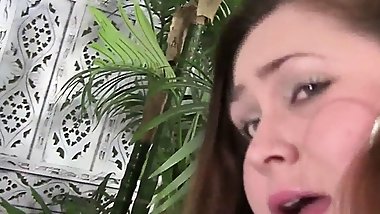 Busty BBW Pornstar Jayden Hart Shows Off Her Amazing Body