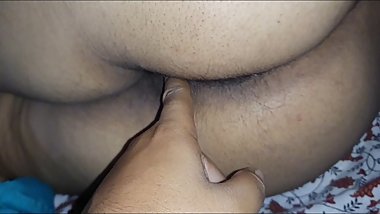 Indian hot stepmom ass pussy touched.