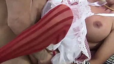 An amateur cook pushed to get her pussy screwed by a cock