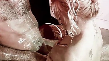 Savannah Gold is a slutty blonde with a wide pussy to lick