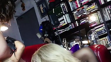 Sexy lesbians Nina Hartley and Penelope Stone and Gigi