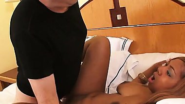 Cocoa ebony interracial fuck to enjoy creampie