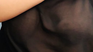 The aunt of the house next door seduces the work boy by showing Boobs