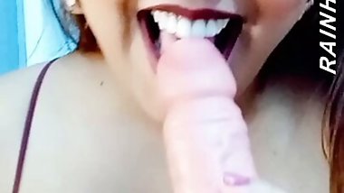 Venus masturbates showing her armpits and asking for milk on her face