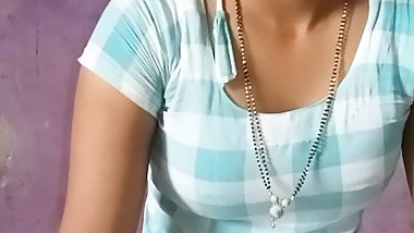 Indian desi babhi sucking dever dick in mouth and Desi style fucking with dever clear Hindi audio