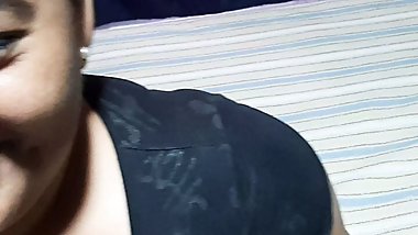 The service lady gives me a delicious blowjob (pov)