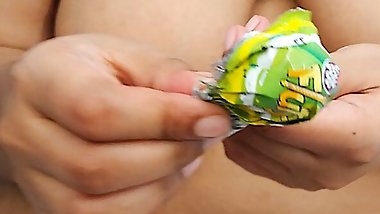 Bhabhi ne loleepop ke saath kiya sex - hindi
