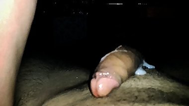 My girl pushes out my sperm from her pussy