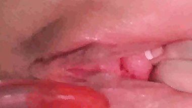 masturbating befoer shower 2