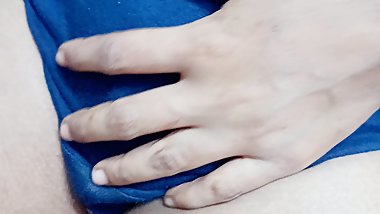 hot girl fingering while missing her boyfriend
