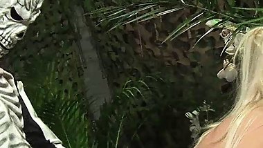 Milfs Cindy Behr and Jasmine Webb give free access to