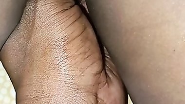 Chut fingering desi bhabhi ki bur