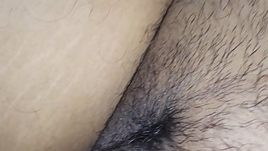 Hot bhabhi ki balo wali chut.  Beautiful hairy pussy.