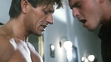 Il nero nel culo (Full Movie)