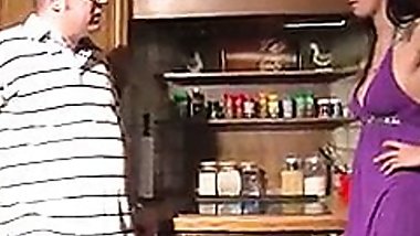 She takes the cock in the kitchen (Full Muschi Original